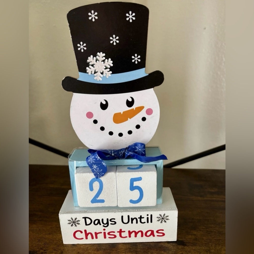Snowman Countdown Wood Block Calendar - White and Black